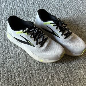 Men’s Brooks Ghost Max sz 13